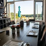 Vandenbeld Wines 4*