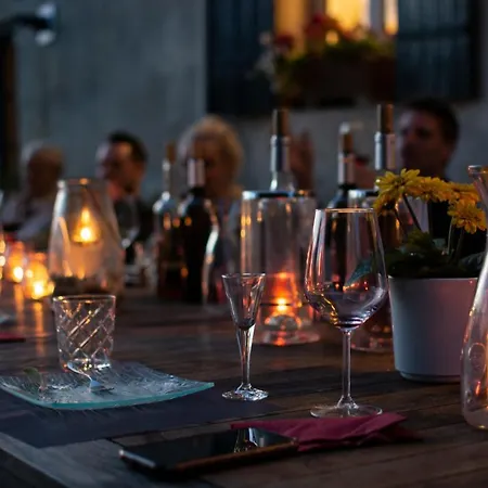 Oda ve Kahvaltı Vandenbeld Wines Minzac