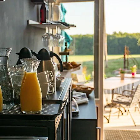 Vandenbeld Wines Bed & Breakfast