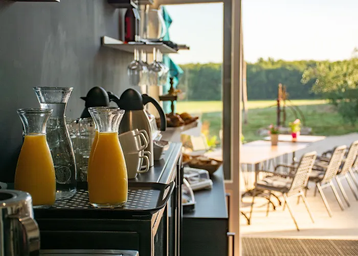 Vandenbeld Wines Bed & Breakfast